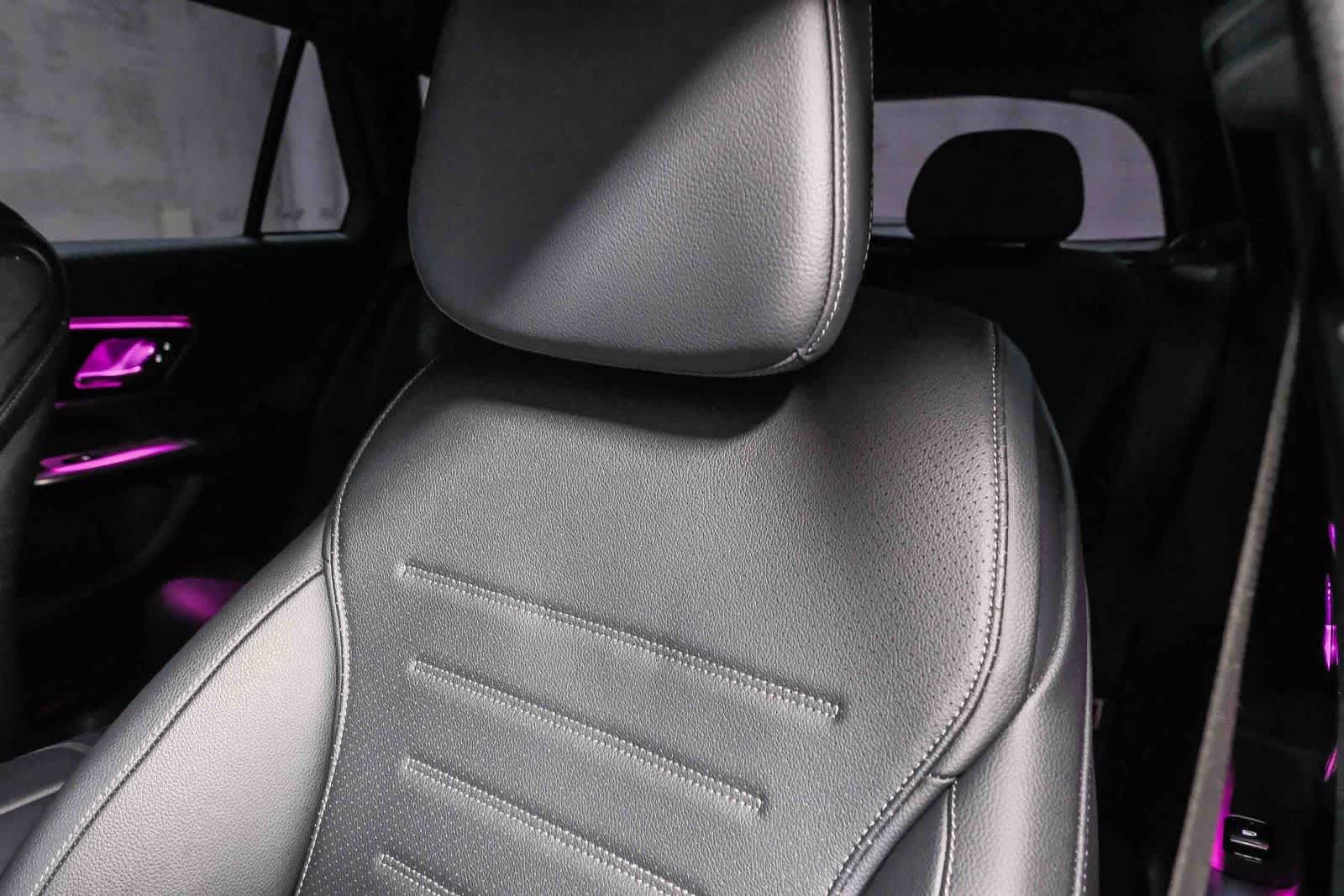 Used 2025 Polar White Mercedes-Benz GLC 350e image 26
