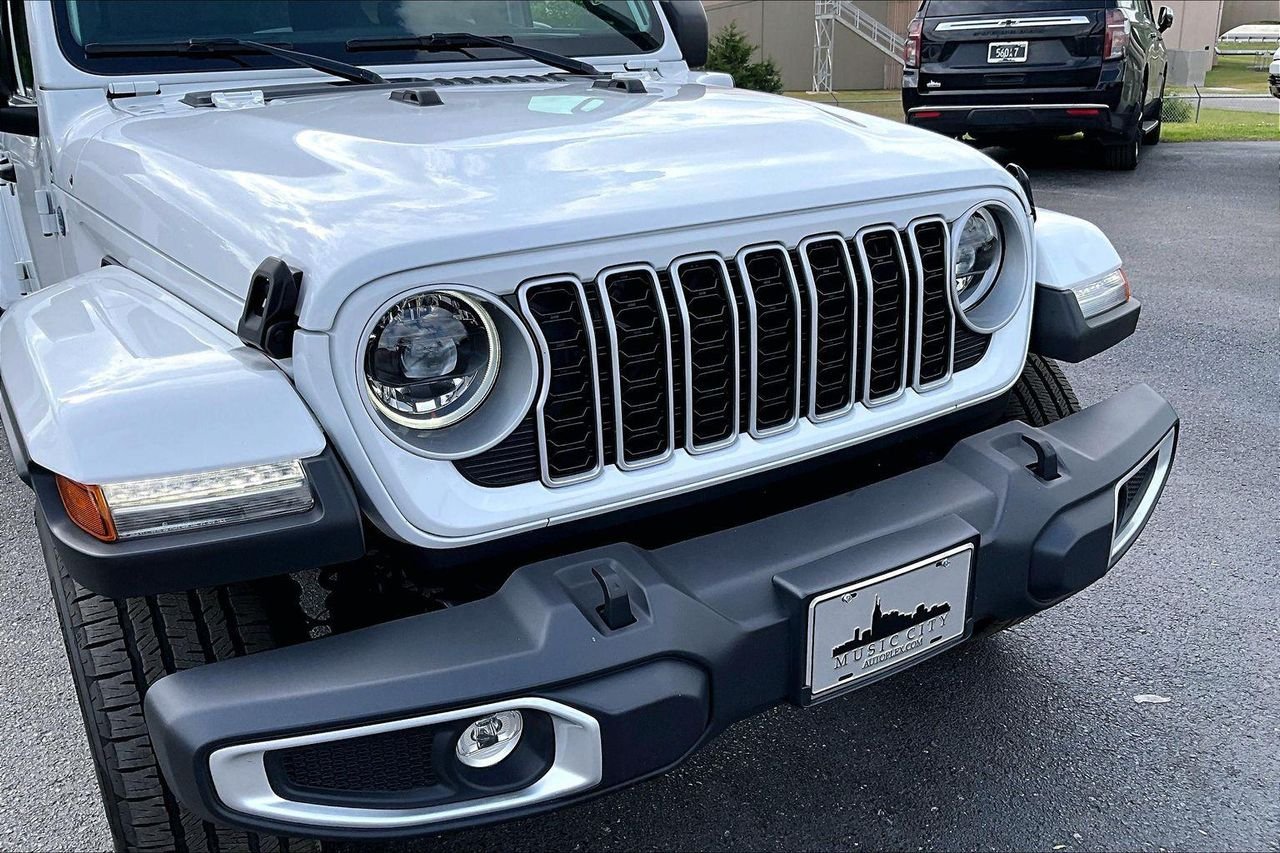 Used 2025 Bright White Clearcoat Jeep Sahara 4xe image 33