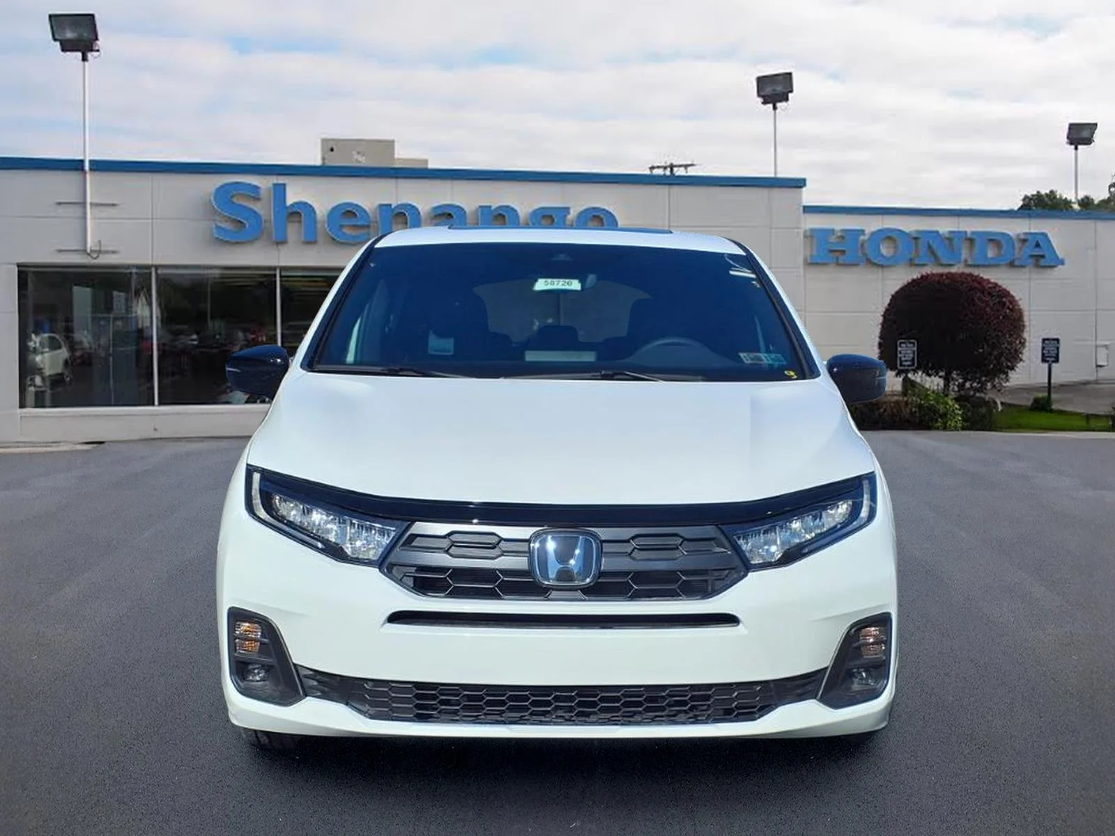 New 2026 Platinum White Pearl Honda Sport-L image 2