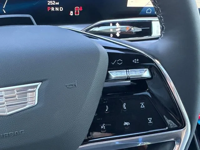 2026 Cadillac VISTIQ Sport - Photo 65
