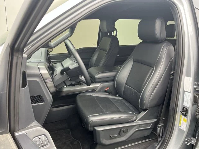 Used 2025 Silver Ford LARIAT image 11