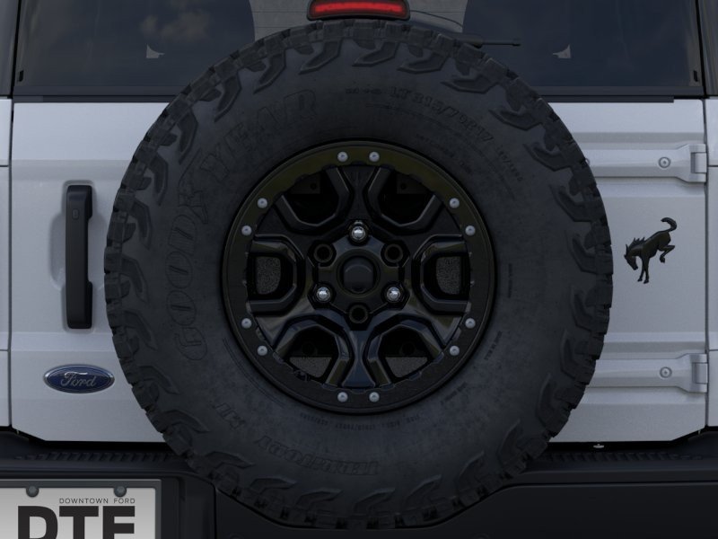 New 2026 Oxford White Ford Badlands image 25