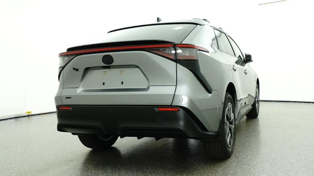 New 2026 Heavy Metal Toyota XLE image 15