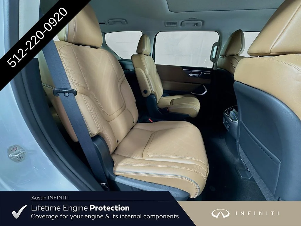 New 2027 White INFINITI LUXE image 37