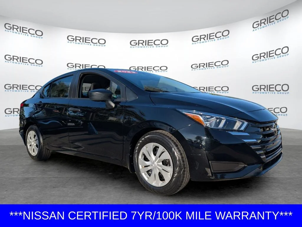 2023 Nissan Versa 1.6 S CVT's photo