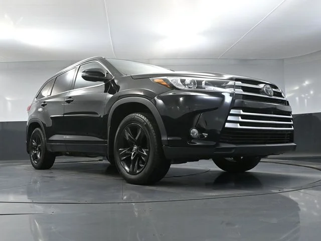 Used 2018 Black Toyota Limited image 15