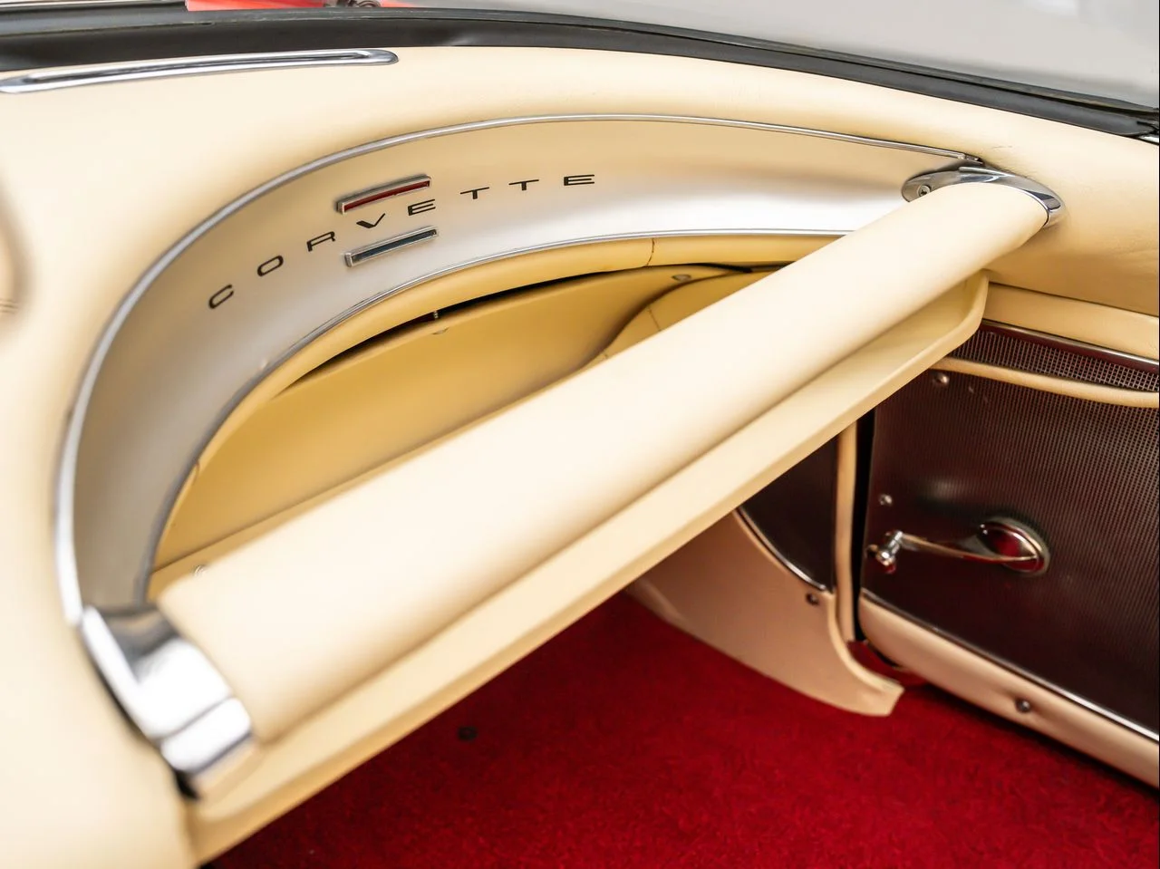 Used 1960 Red Chevrolet  image 36