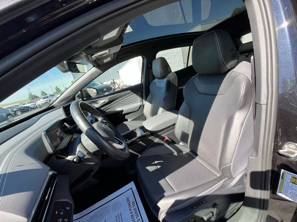 Certified Used 2023 Black Volkswagen S image 10