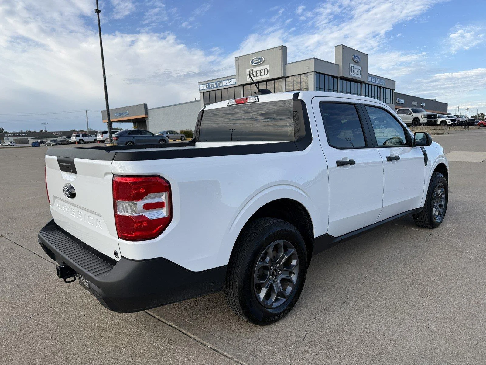 Certified Used 2026 Oxford White Ford XLT image 9