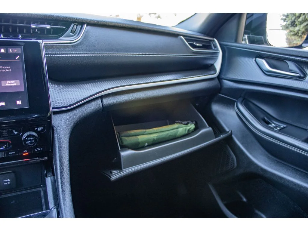 Used 2023 Baltic Gray Metallic Clearcoat Jeep Altitude image 56
