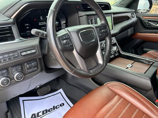 Used 2023 Onyx Black GMC Denali Ultimate image 15
