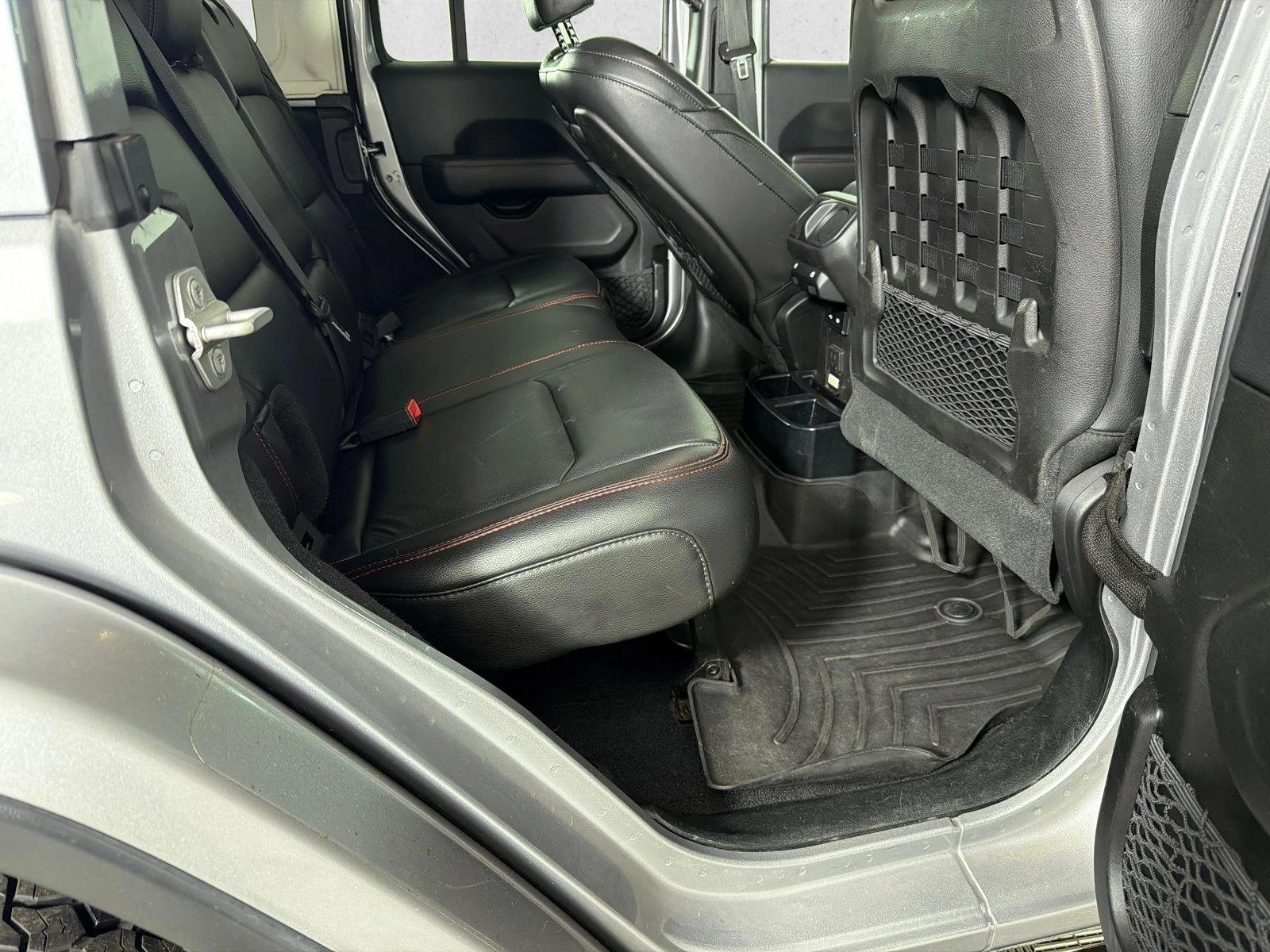Used 2019 Billet Silver Metallic Clearcoat Jeep Rubicon image 16