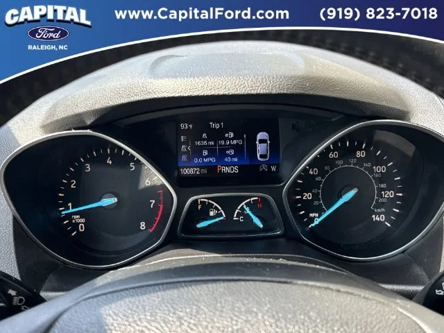 Used 2017 Red Ford SE image 26