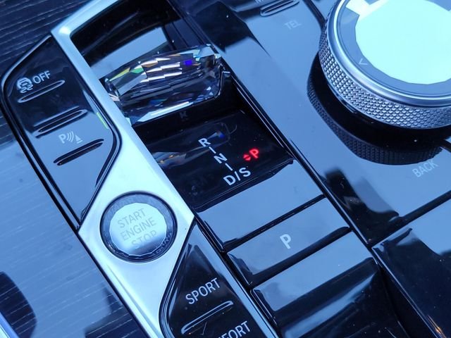 New 2027 Blue BMW M60i image 27