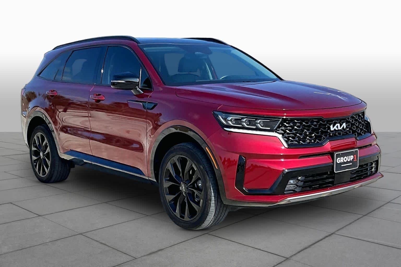 Used 2023 Passion Red Kia SX image 3