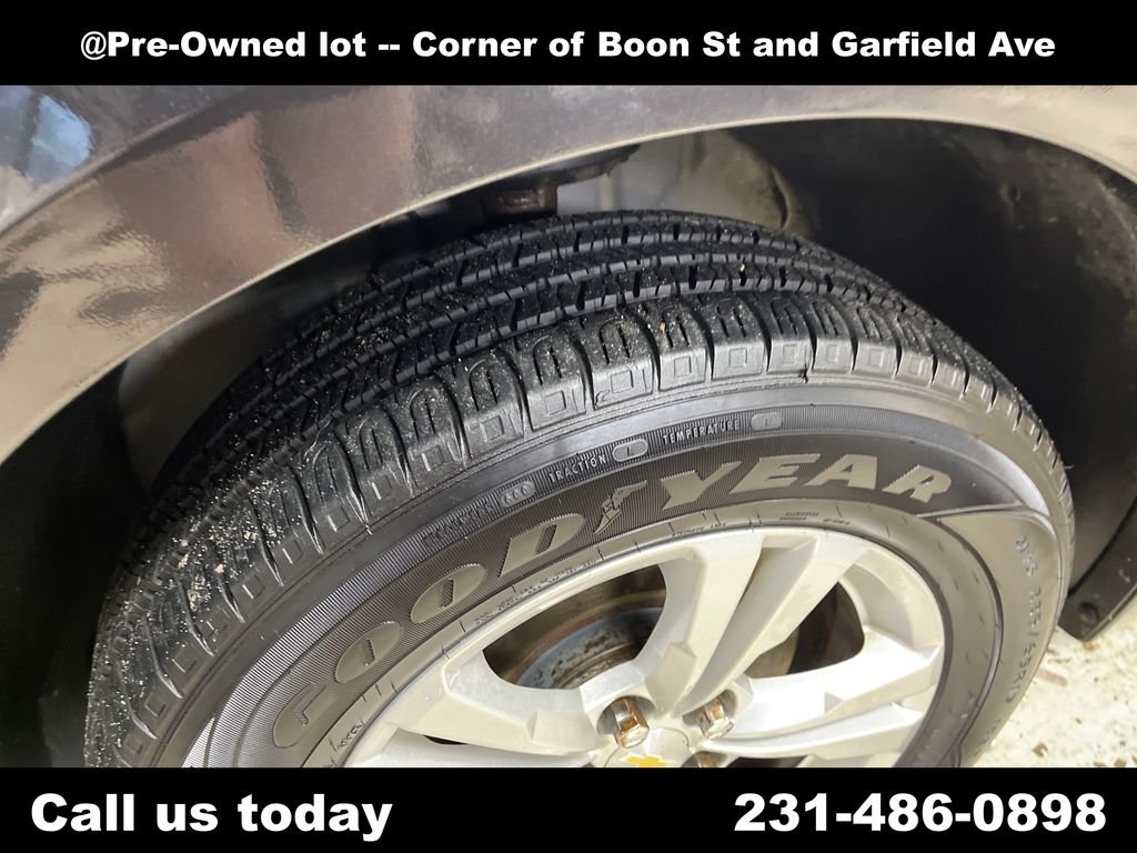 Used 2015 Gray Chevrolet LT image 12