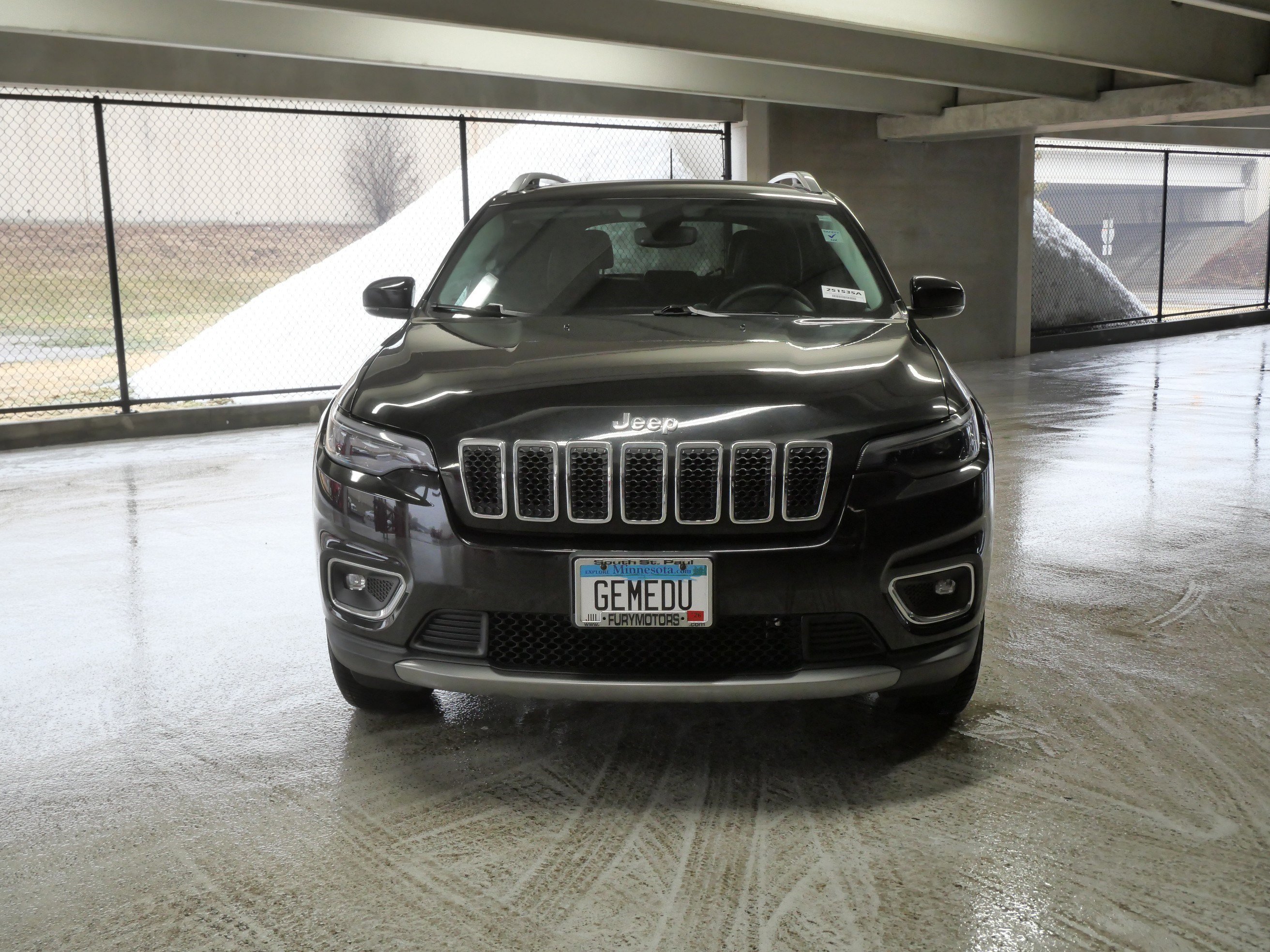 Used 2019 Jeep Cherokee Limited with VIN 1C4PJMDX4KD237807 for sale in Golden Valley, Minnesota