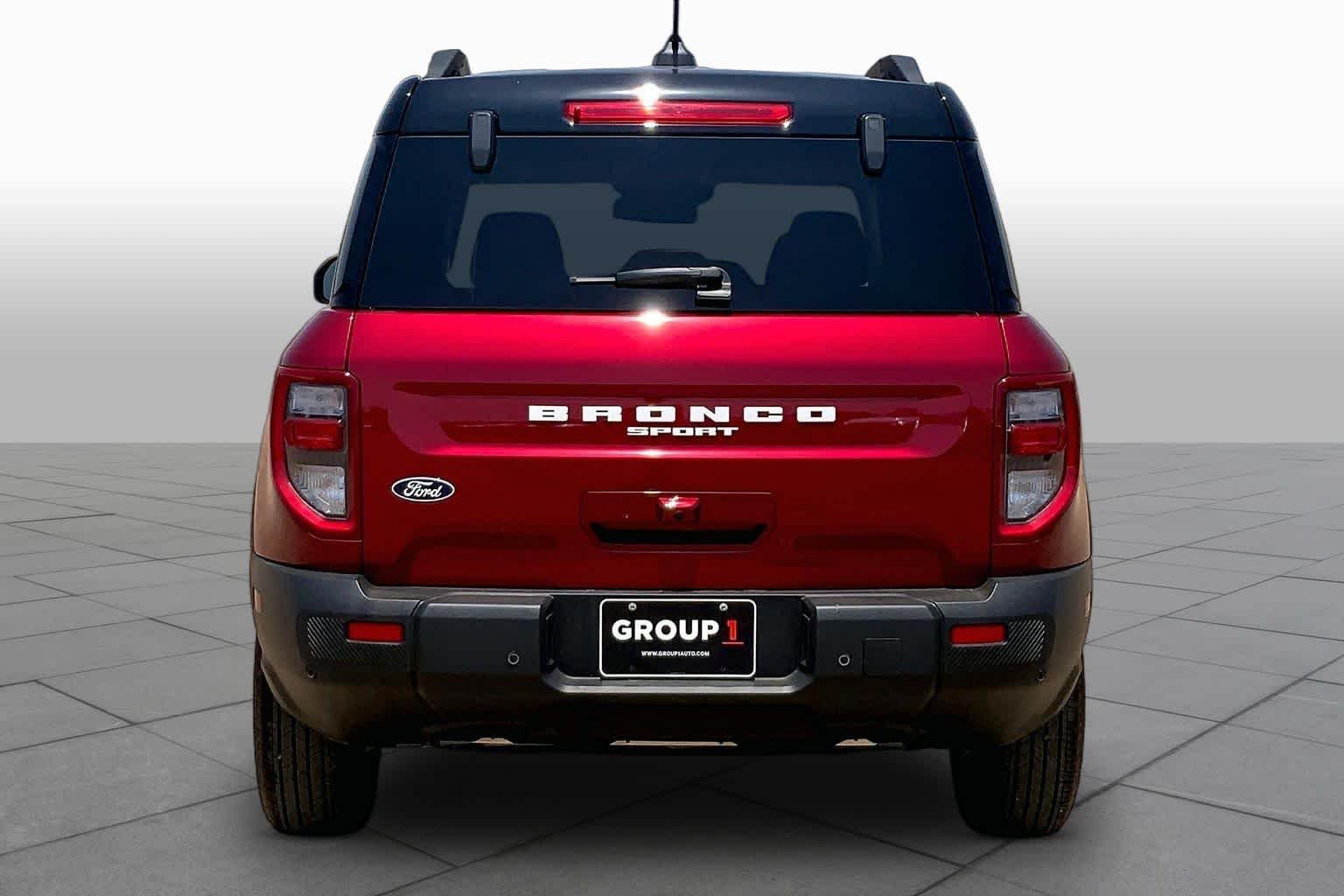 New 2026 Ruby Red Metallic Tinted Clearcoat Ford Outer Banks® image 4