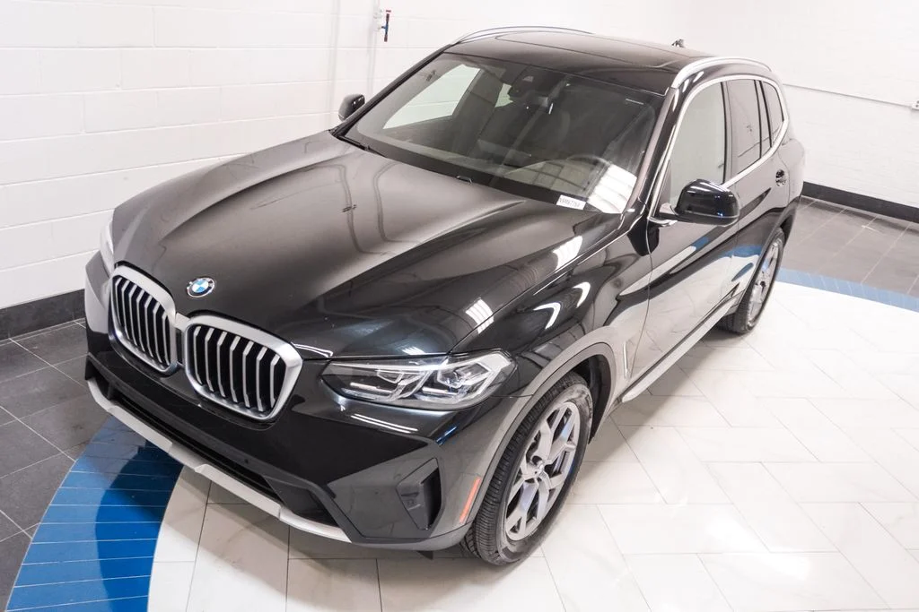 Used 2022 Black BMW sDrive30i image 44