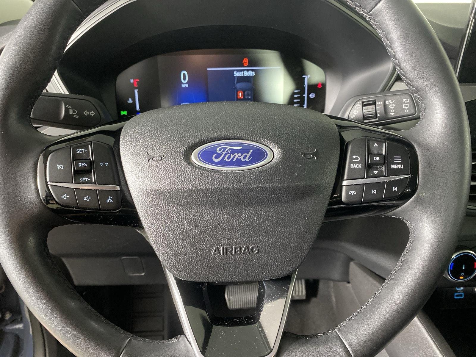Used 2023 Vapor Blue Ford Active image 13