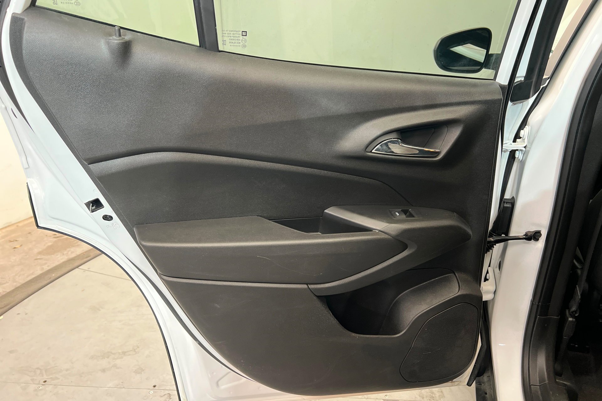 Used 2024 Summit White Chevrolet LS image 19