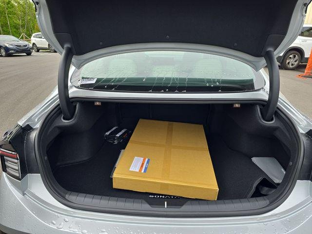 2025 Hyundai Sonata Hybrid SEL - Photo 22