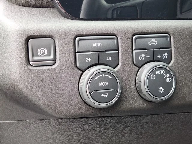 2025 Chevrolet Silverado 1500 LT - Photo 17