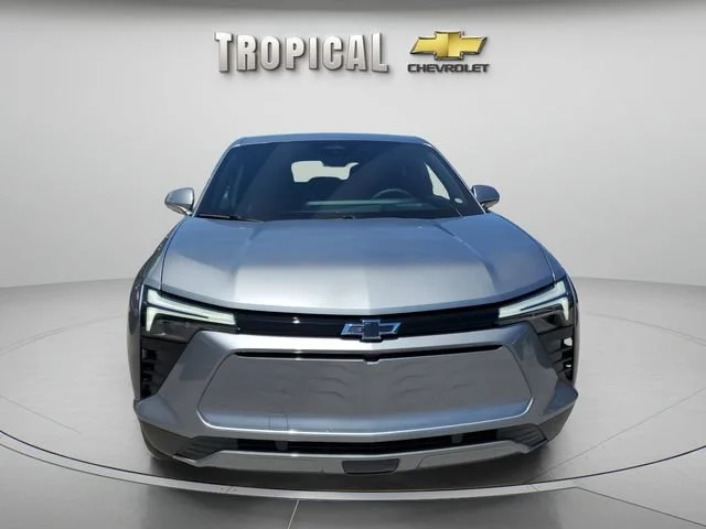 New 2025 Sterling Gray Metallic Chevrolet LT image 8