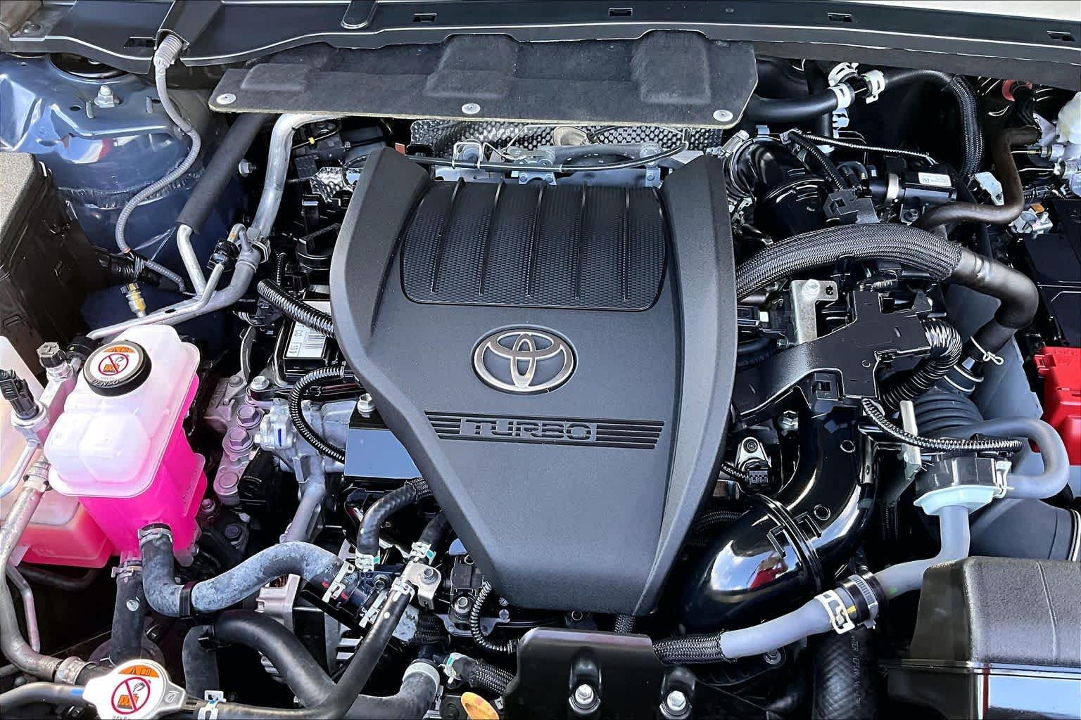 Used 2025 Storm Cloud Toyota Platinum image 33