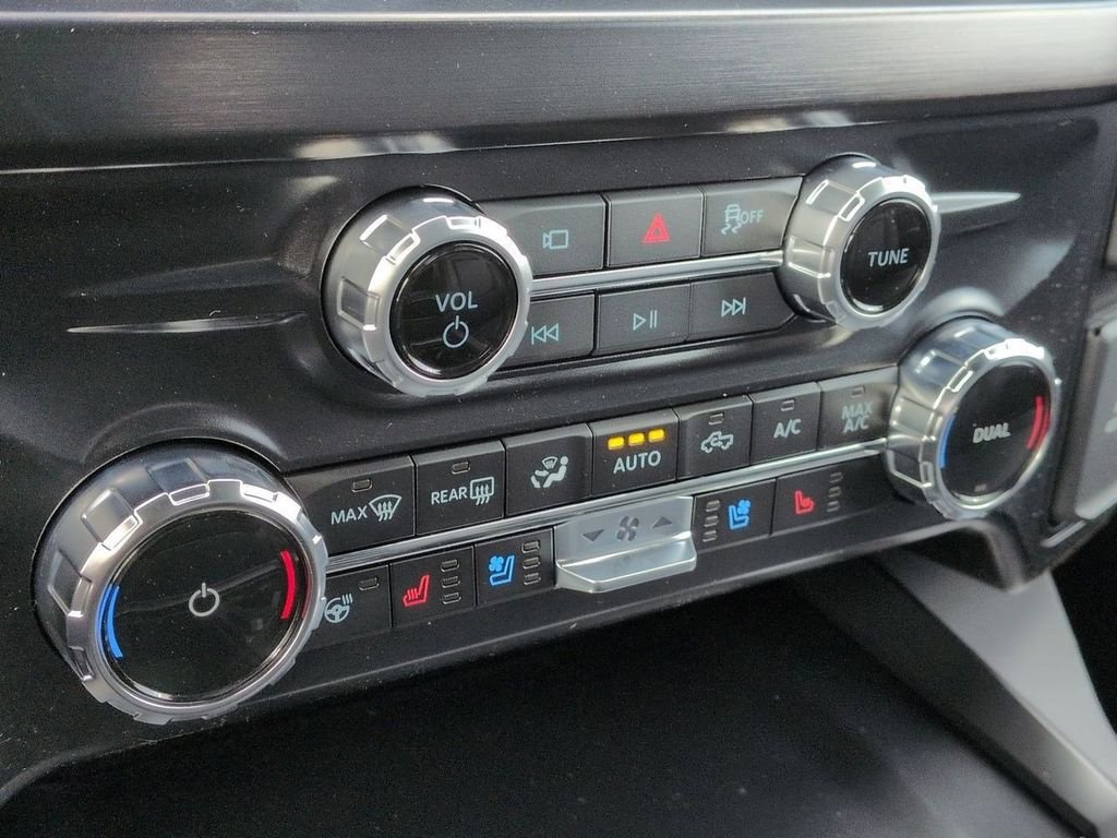 New 2026 Agate Black Metallic Ford F-350® Lariat® image 55