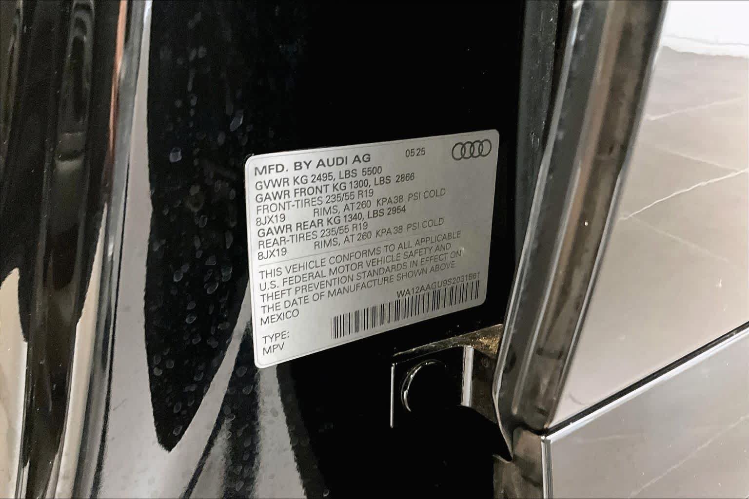 Used 2025 Mythos Black Metallic Audi Premium Plus image 34