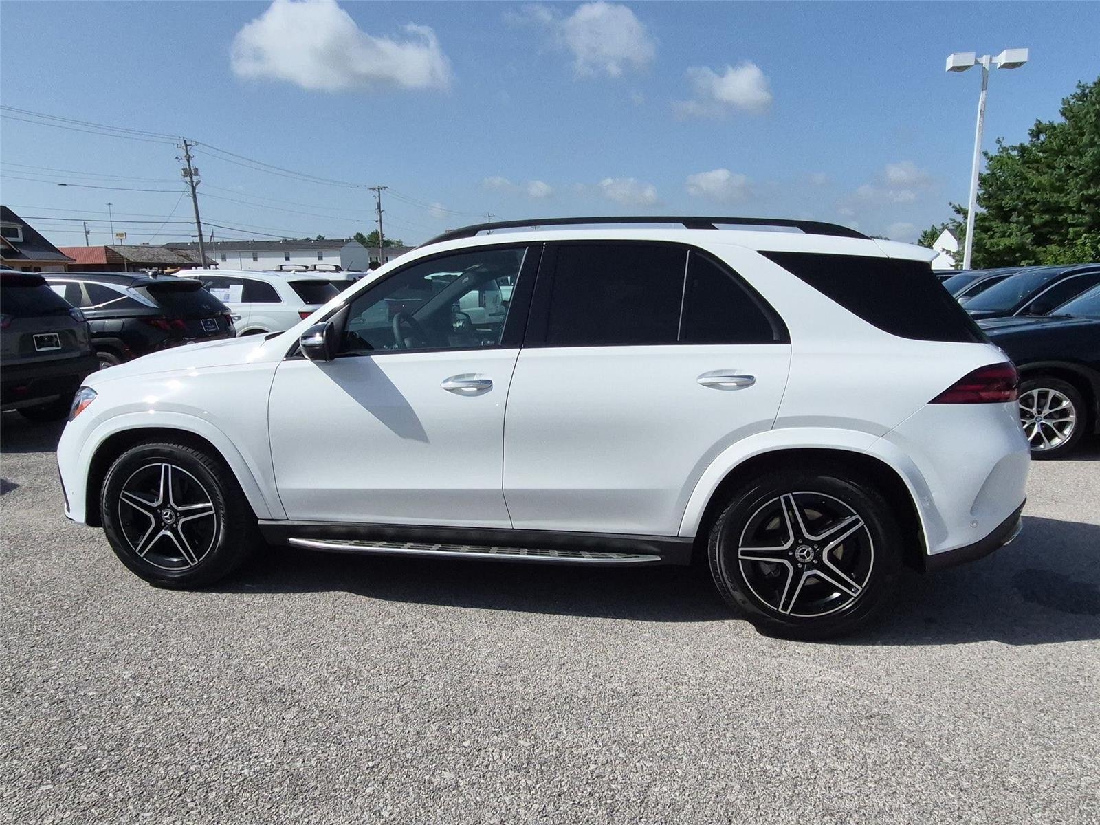 Used 2024 Polar White Mercedes-Benz GLE 350 image 2