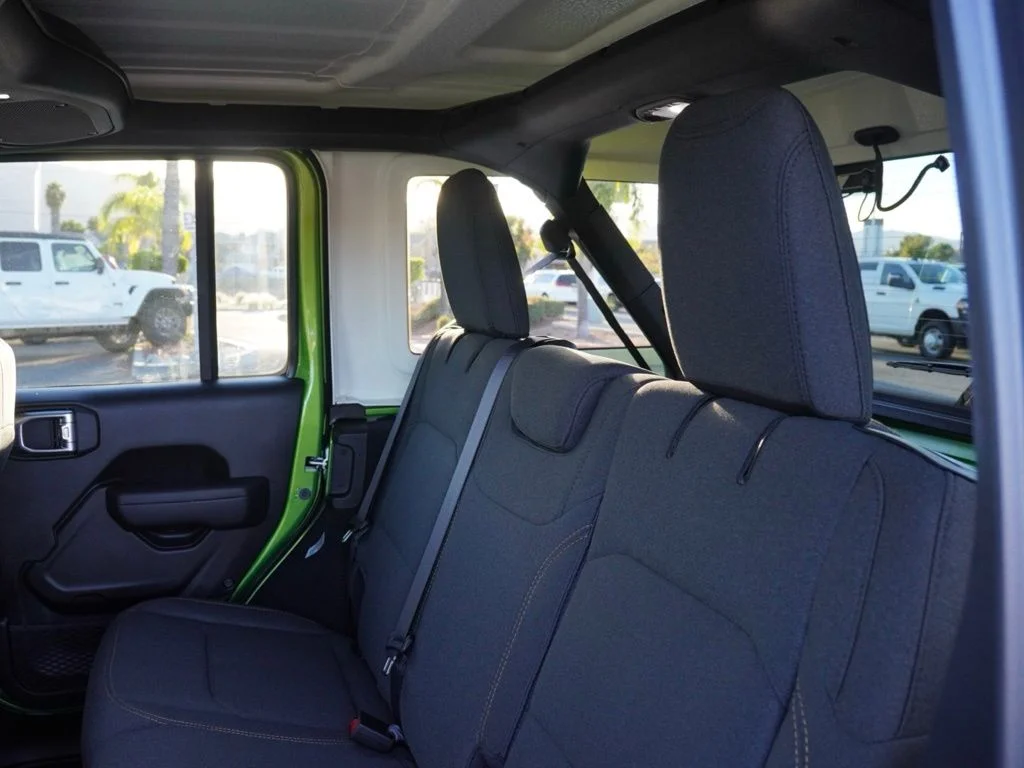 New 2026 Mojito Clear-Coat Exterior Paint Jeep 4-Door Sport S image 22