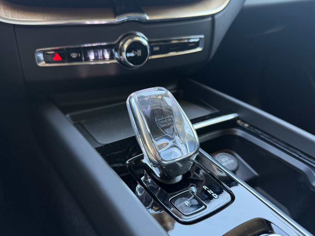 New 2026 Aurora Silver Volvo Plus image 20
