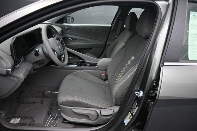 New 2026 Gray Hyundai SEL Sport Premium image 11