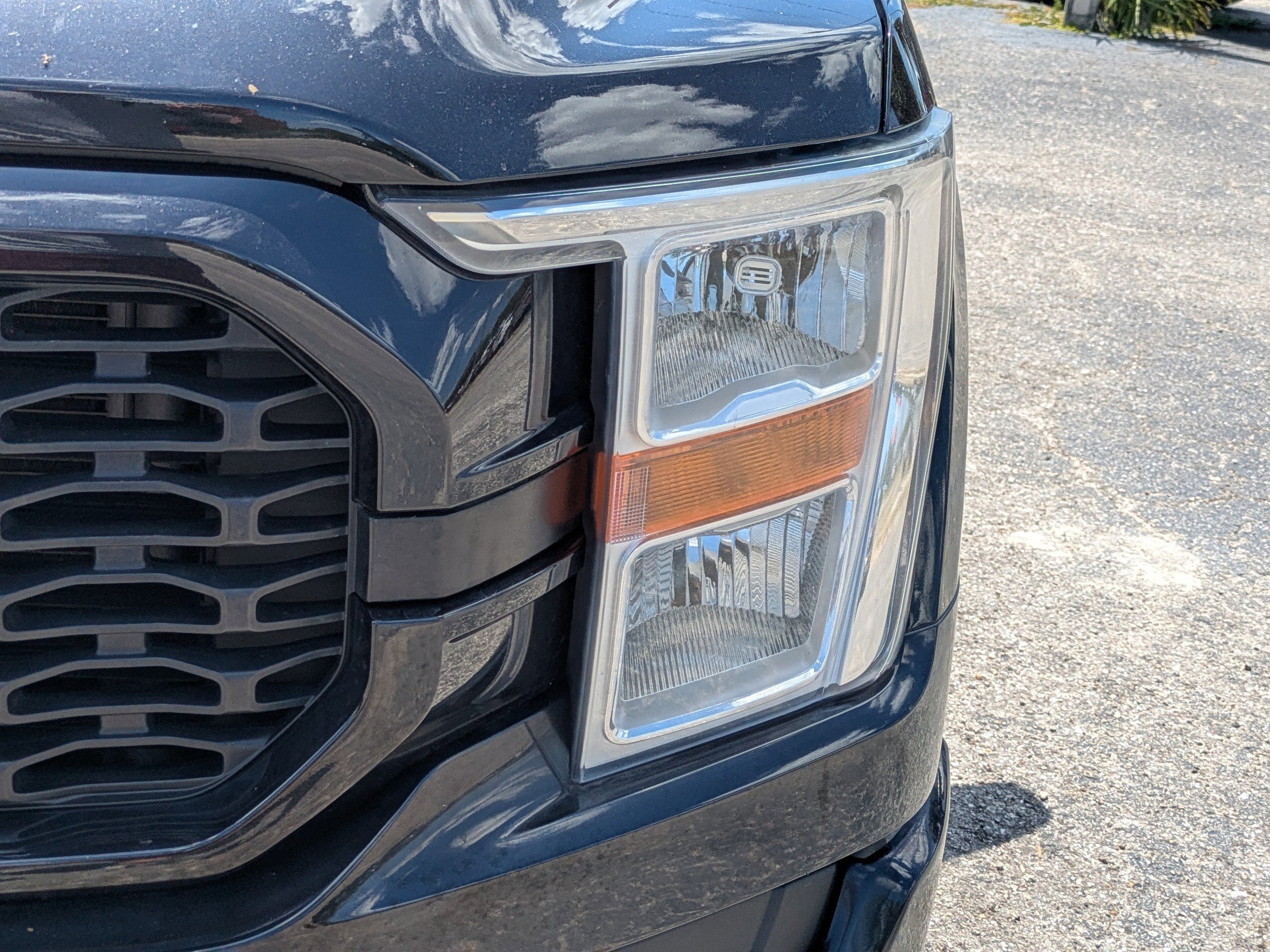 Used 2022  Ford  image 10
