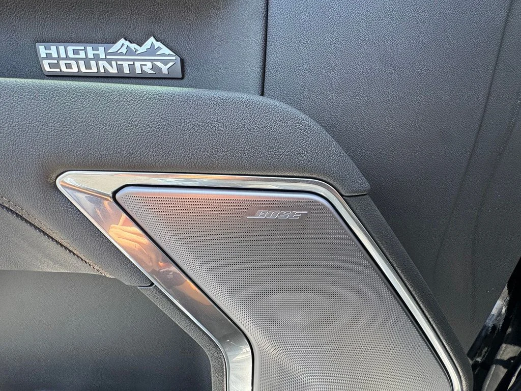 Used 2025 Black Chevrolet High Country image 17