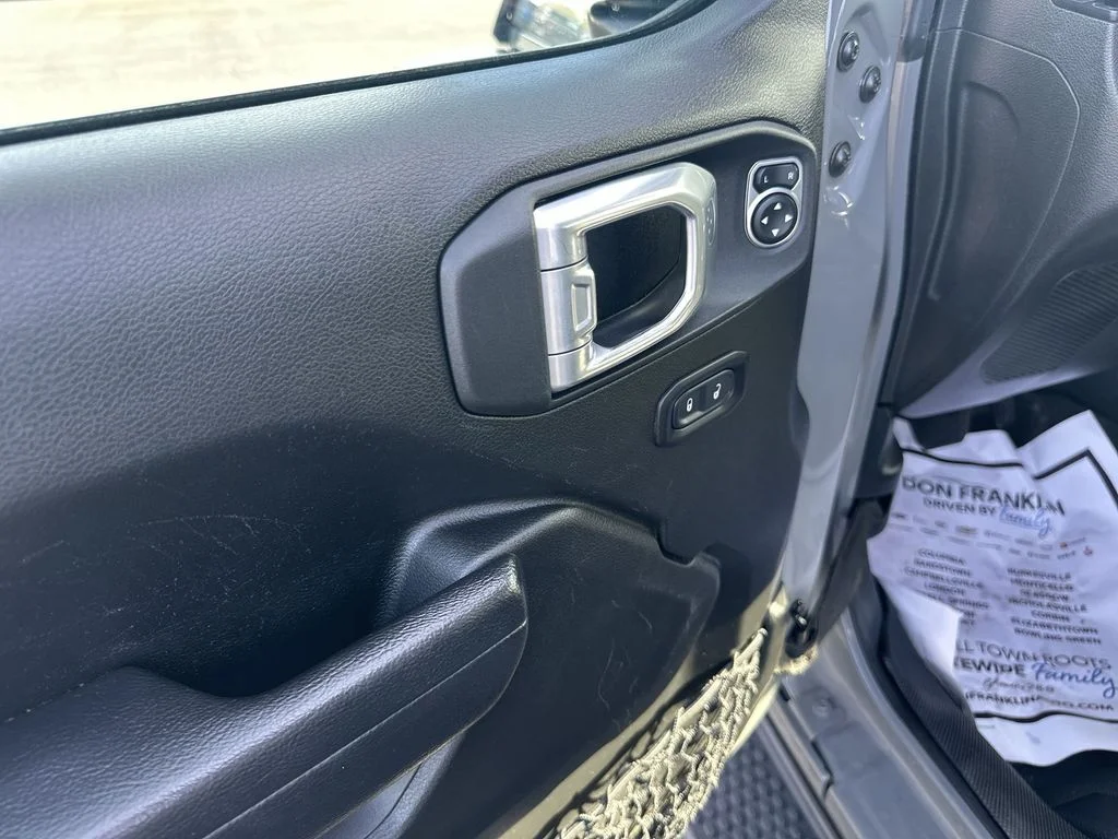 Used 2022 Gray Jeep Unlimited Sport Altitude image 13