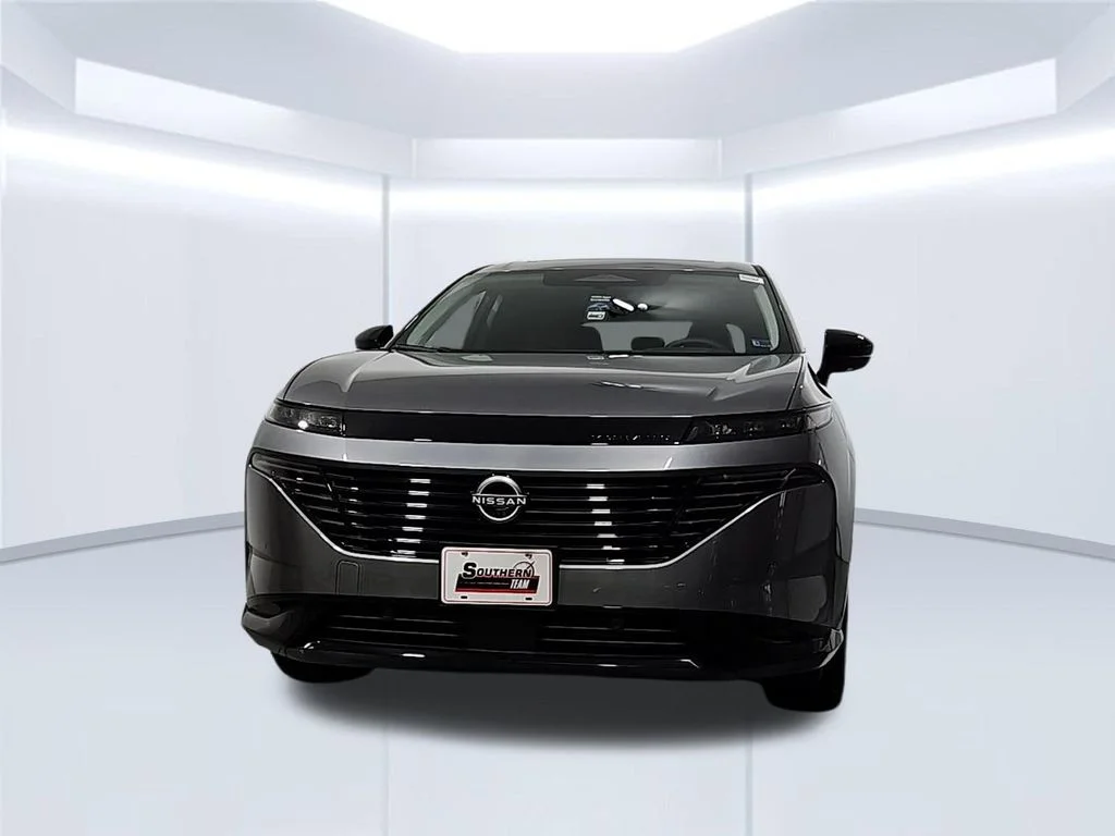 New 2026 Gun Metallic Nissan Platinum image 9