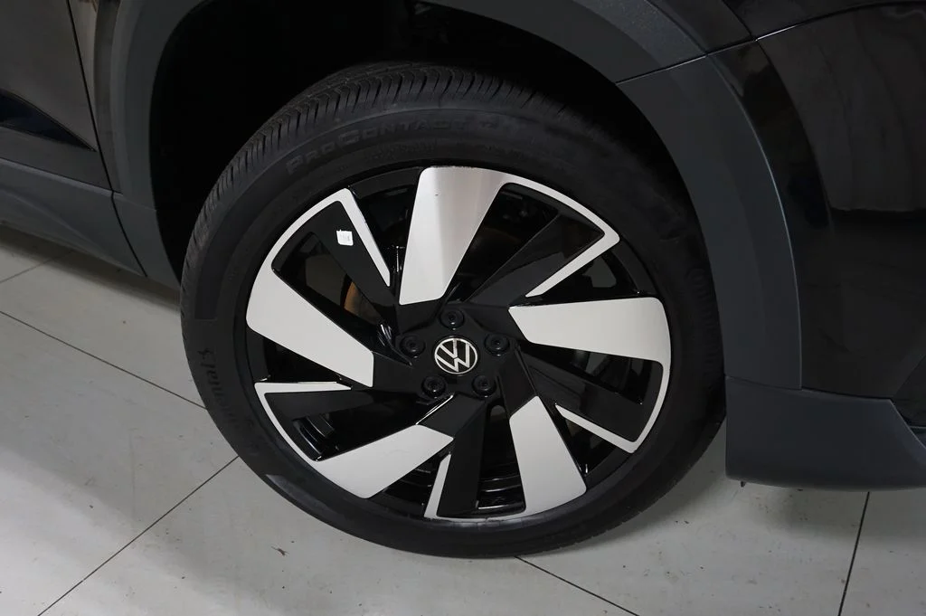 Certified Used 2024 Deep Black Pearl Volkswagen 1.5T SEL image 18