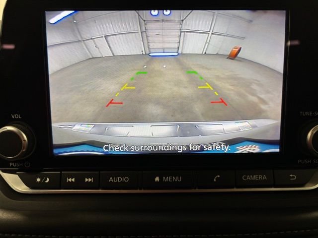 Used 2025 Silver Nissan SV image 14