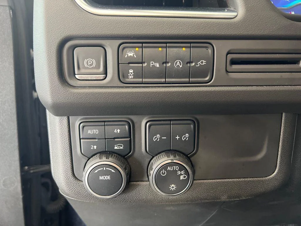 Used 2022 Midnight Blue Metallic Chevrolet LT image 9