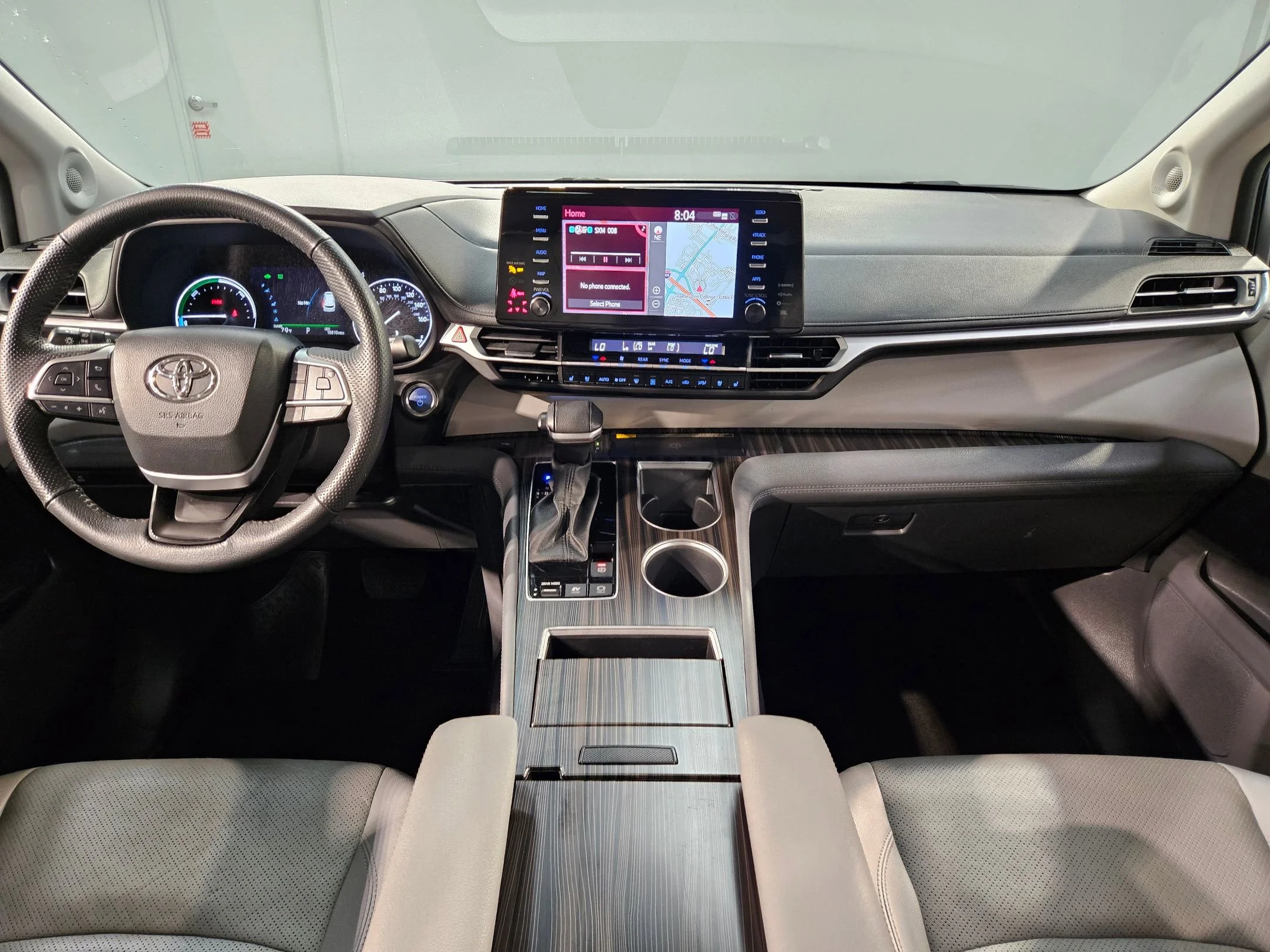 2024 Toyota Sienna Limited - Photo 10