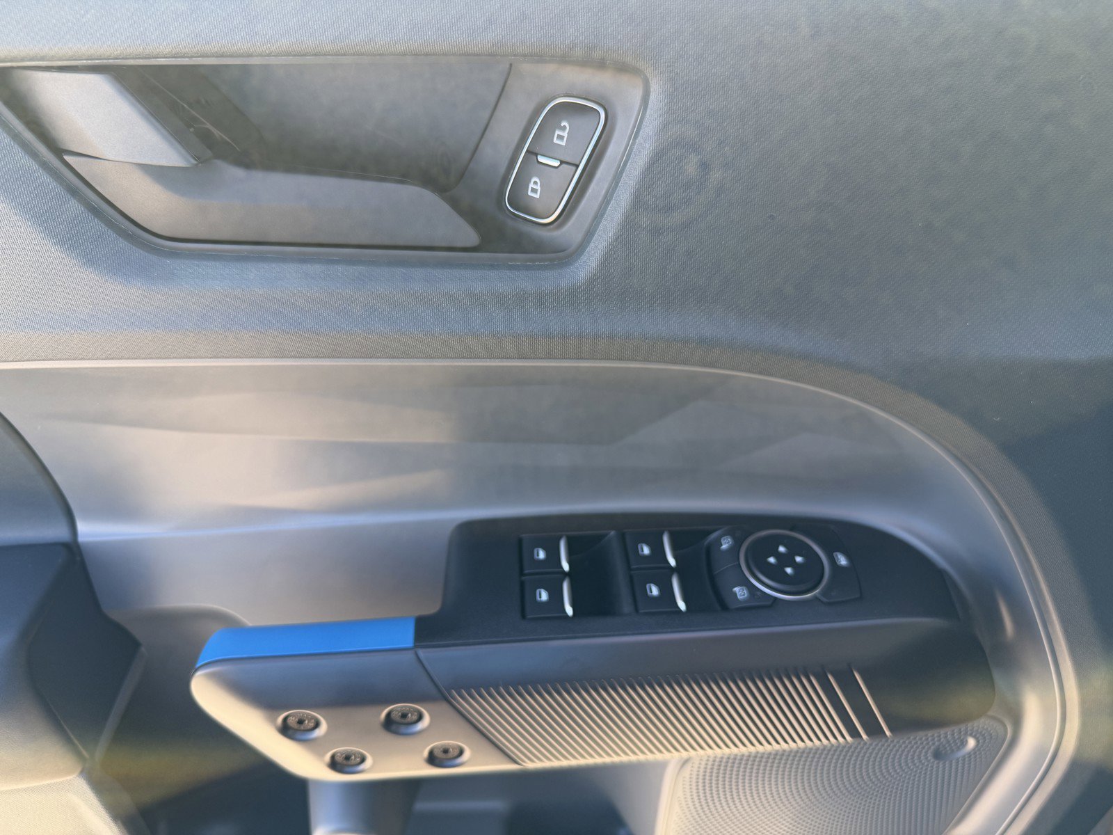 New 2026 Carbonized Gray Metallic Ford Lobo™ image 22