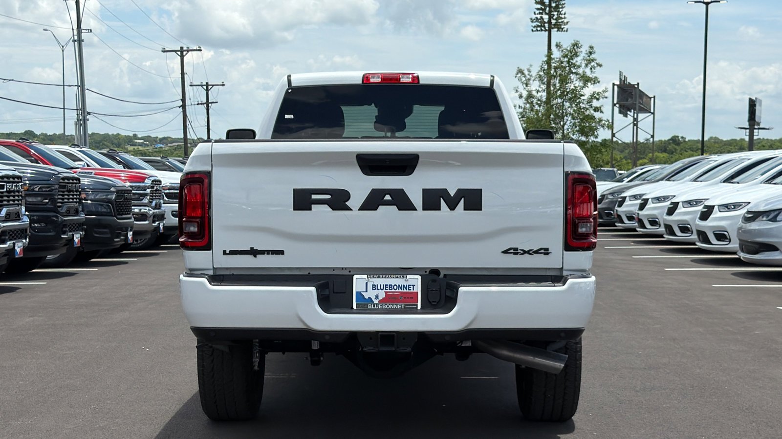 New 2026 Bright White Clear-Coat Exterior Paint RAM Lone Star image 6