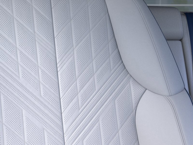 2026 Cadillac OPTIQ V-Series - Photo 21