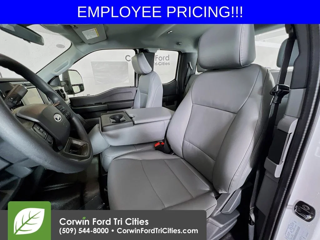 New 2026 Oxford White Ford XL image 21