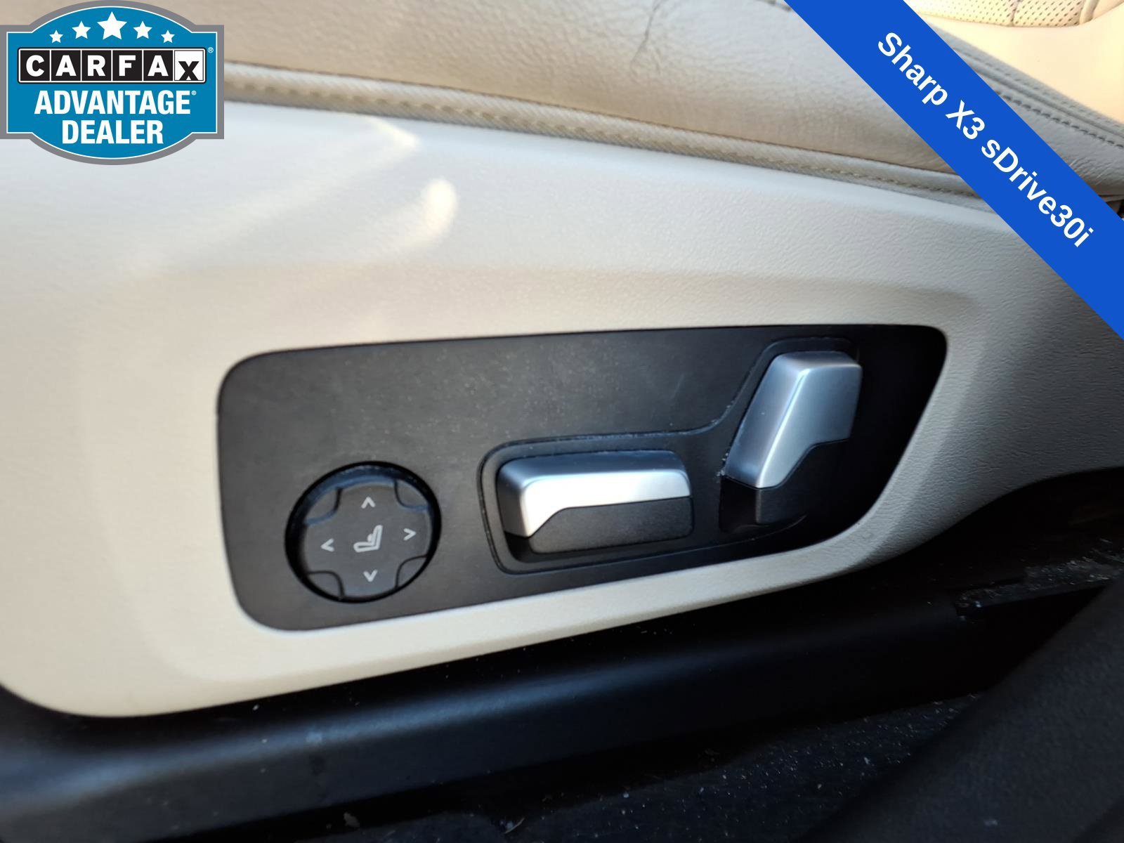 Used 2022  BMW sDrive30i image 18