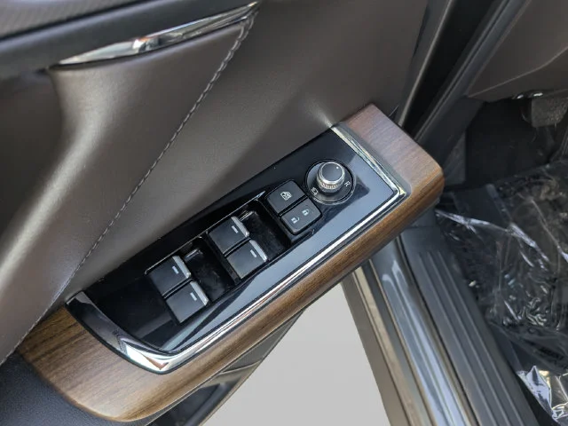 Used 2021 Gray Mazda Signature image 19