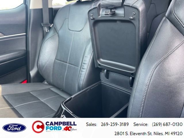 Used 2022 Black Kia SX image 35